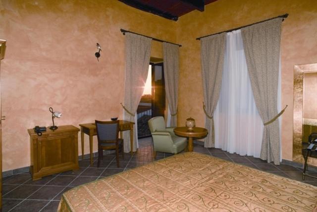 Hotel Palazzo Marzano Briatico Quarto foto