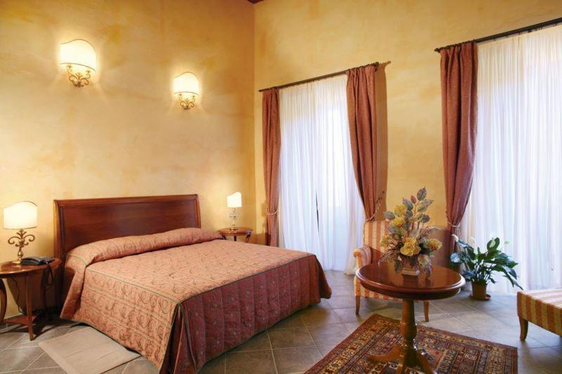 Hotel Palazzo Marzano Briatico Quarto foto